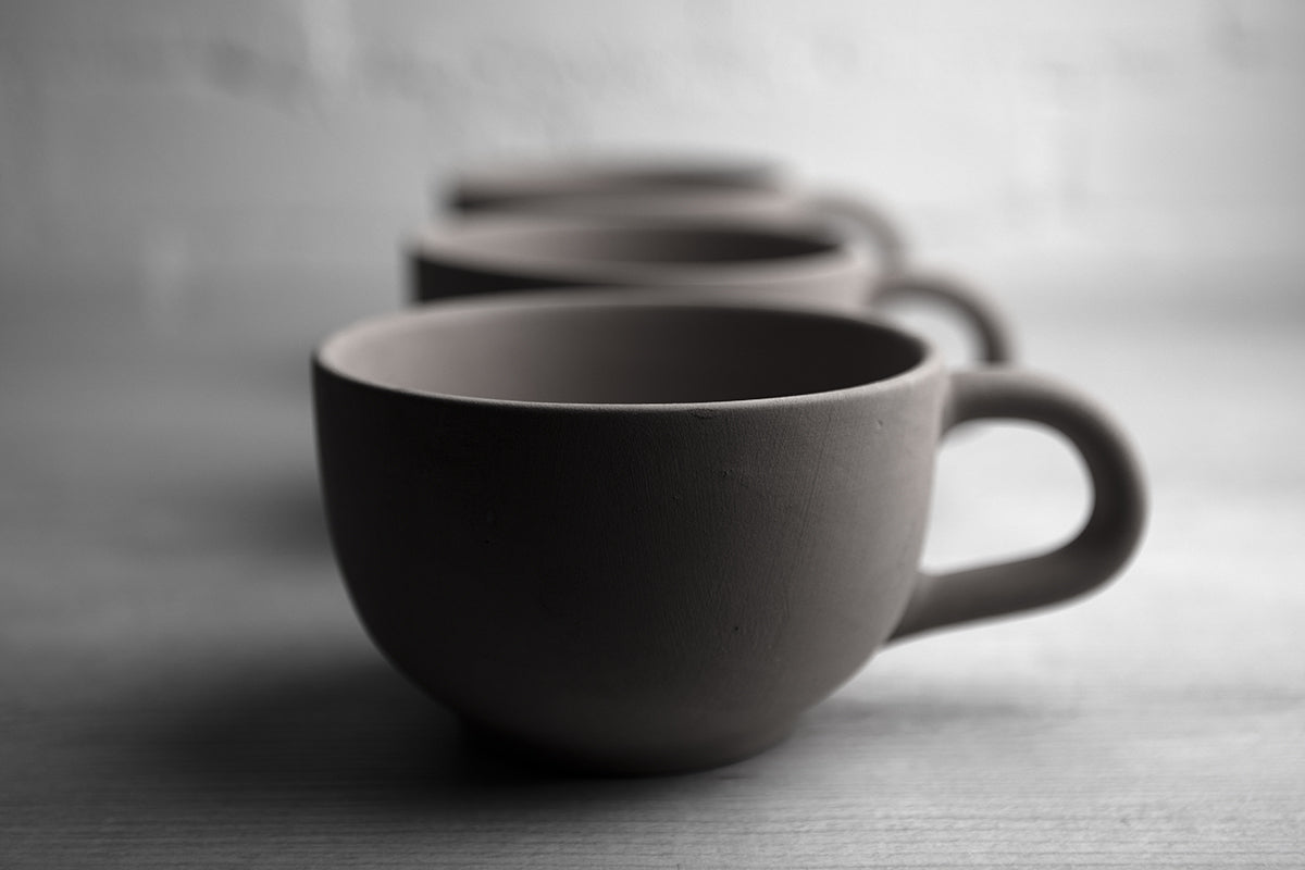 Black And White Polka Dot Spotty Handmade Hand Painted Ceramic Extra Large 17.5oz-500ml Cappuccino Coffee Tea Soup Mug Cup