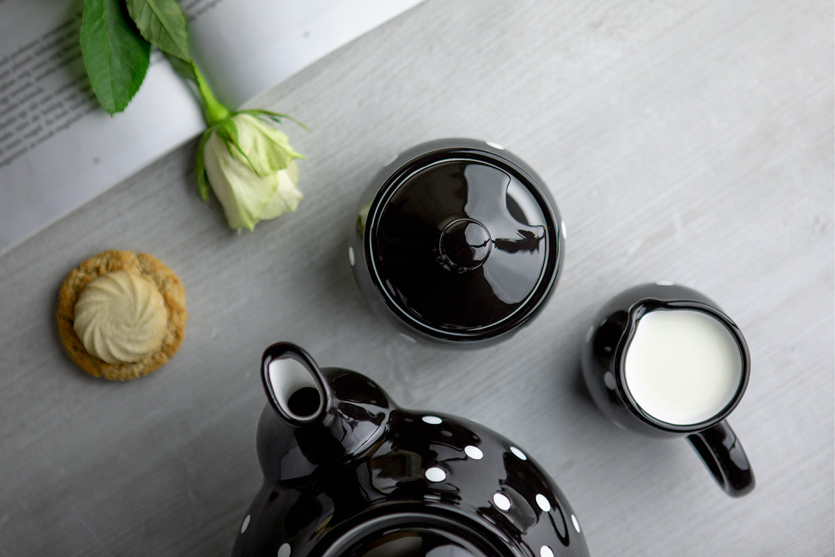 City to Cottage Ceramic Sugar Bowl with Lid, 10oz Sugar Contanier for Coffee Bar, Sugar Dispenser Bowl, Salt - Condiment Pot for Kitchen Counter, Handcrafted Black and White Polka Dot Sugar Jar