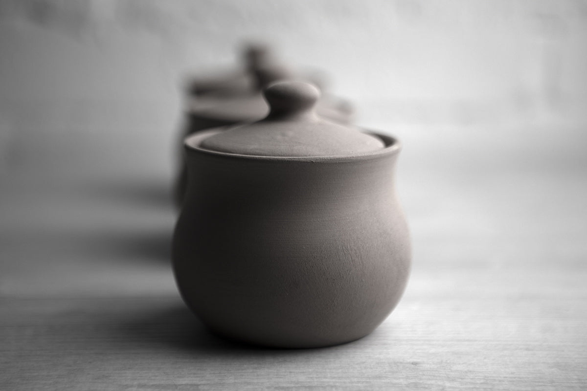 City to Cottage Ceramic Sugar Bowl with Lid, 10oz Sugar Contanier for Coffee Bar, Sugar Dispenser Bowl, Salt - Condiment Pot for Kitchen Counter, Handcrafted Cream Lavender Floral Sugar Jar