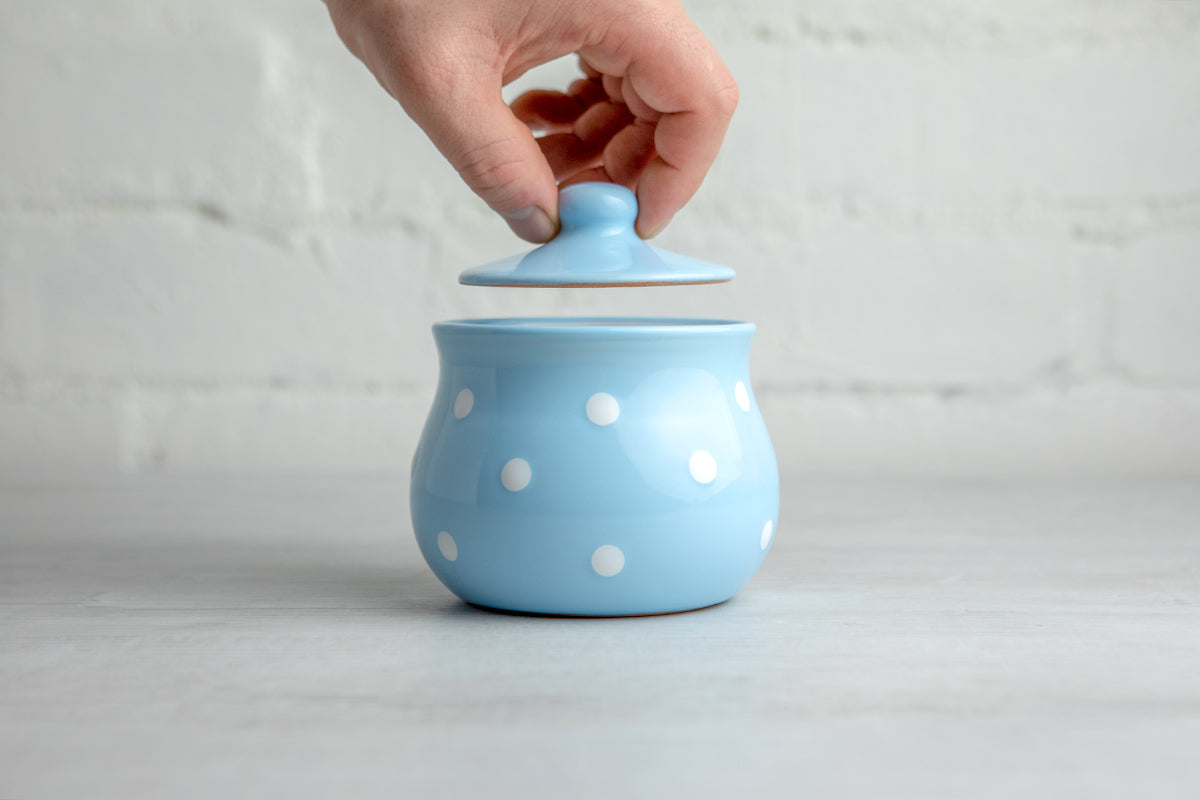City to Cottage Ceramic Sugar Bowl with Lid, 10oz Sugar Contanier for Coffee Bar, Sugar Dispenser Bowl, Salt - Condiment Pot for Kitchen Counter, Handcrafted Sky Baby Blue Polka Dot Sugar Jar