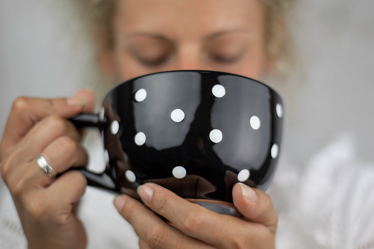 Black And White Polka Dot Spotty Handmade Hand Painted Ceramic Extra Large 17.5oz-500ml Cappuccino Coffee Tea Soup Mug Cup