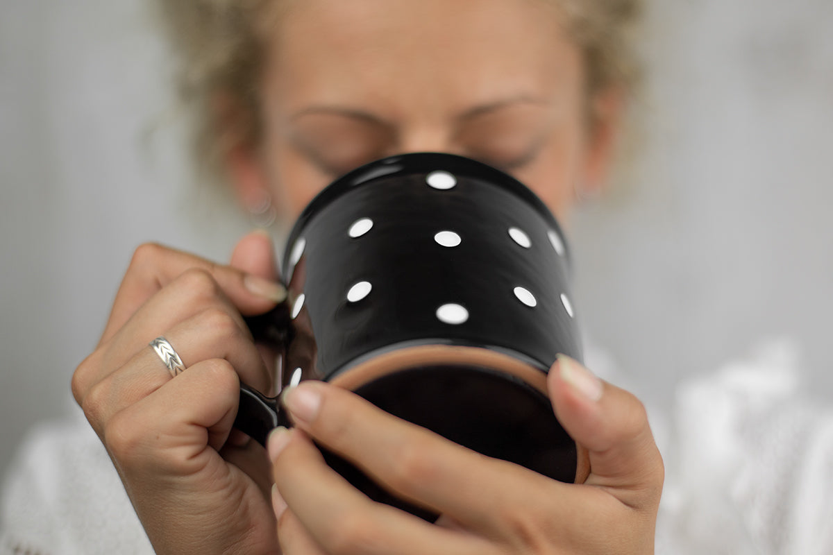 Black And White Polka Dot Spotty Handmade Hand Painted Ceramic Extra Large 17.5oz-500ml Hot Chocolate Coffee Tea Mug